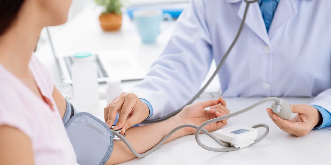 Huyết áp bình thường là bao nhiêu, làm gì để ổn định huyết áp