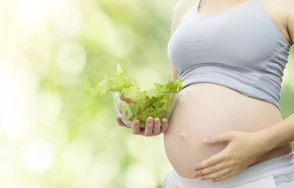 Những điều cần biết khi mang thai: Bí quyết ăn uống để con sinh ra xinh đẹp và khỏe mạnh